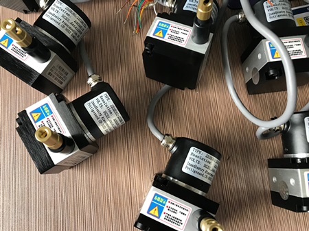 0~10v늉�ݔ�����Kλ�Ƃ�������Μy���É���